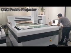 salle d'exposition d'instruments optiques