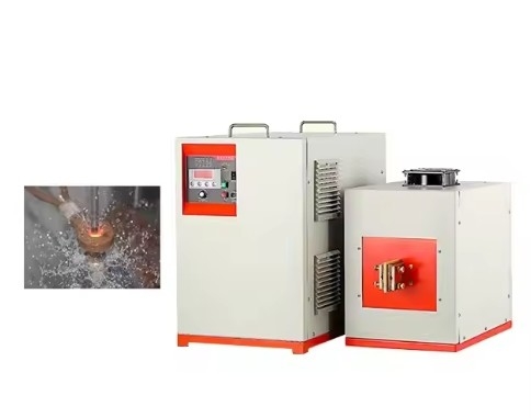 Machine de durcissement et de trempage par induction pour rails de guidage linéaires avec une dureté et une résistance à l'usure améliorées