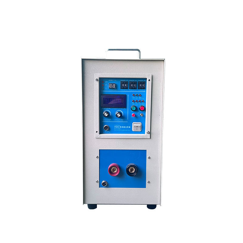 Machine de chauffage par induction portable 15KW pour besoins de chauffage précis, courant de sortie 200-600A, plage de fréquences 30-100KHz
