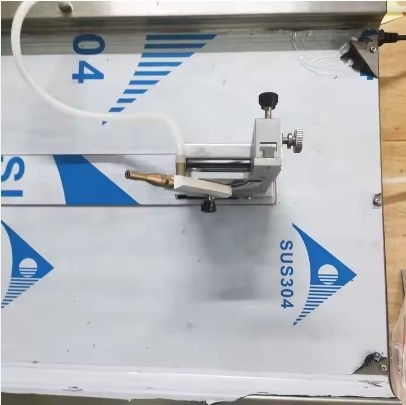 Testeur de la résistance à la flamme des tissus à haute performance pour les matériaux textiles et les jouets avec une large gamme de tissus orientés verticalement