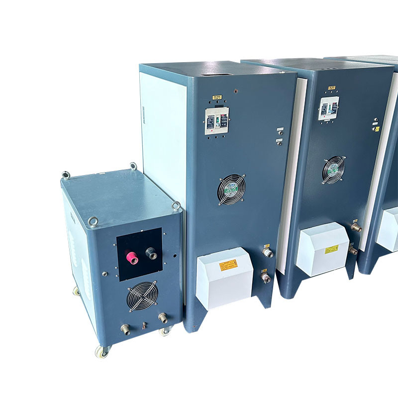 Forneau de fusion personnalisé en acier inoxydable pour la machine de chauffage par induction à ultra-haute fréquence avec une puissance de sortie de 60 kW