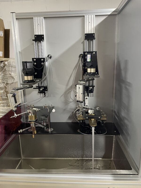 EN817 Testeur professionnel de la durée de vie des interrupteurs de robinets, circulation automatique de l'eau avec chauffage, essai simultané à deux stations pour évaluer la durabilité du robinet