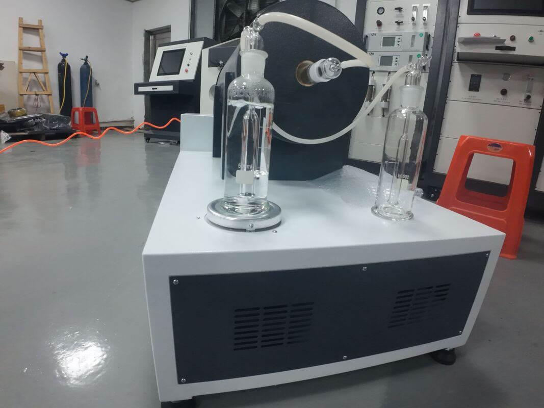 Testeur de la corrosivité de la combustion des câbles de gaz halogènes acides avec système de mesure de la conductivité PH conforme à la CEI 60754 et équipé de fixations en acier inoxydable et de systèmes électriques réglables