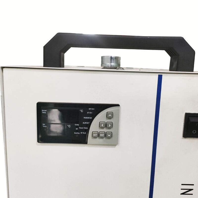 Machine de routage de forage sur PCB avec une distance de déplacement de 350 mm*300 mm, un rapport de résolution de 0,5 μm et une puissance de sortie laser de 15 W