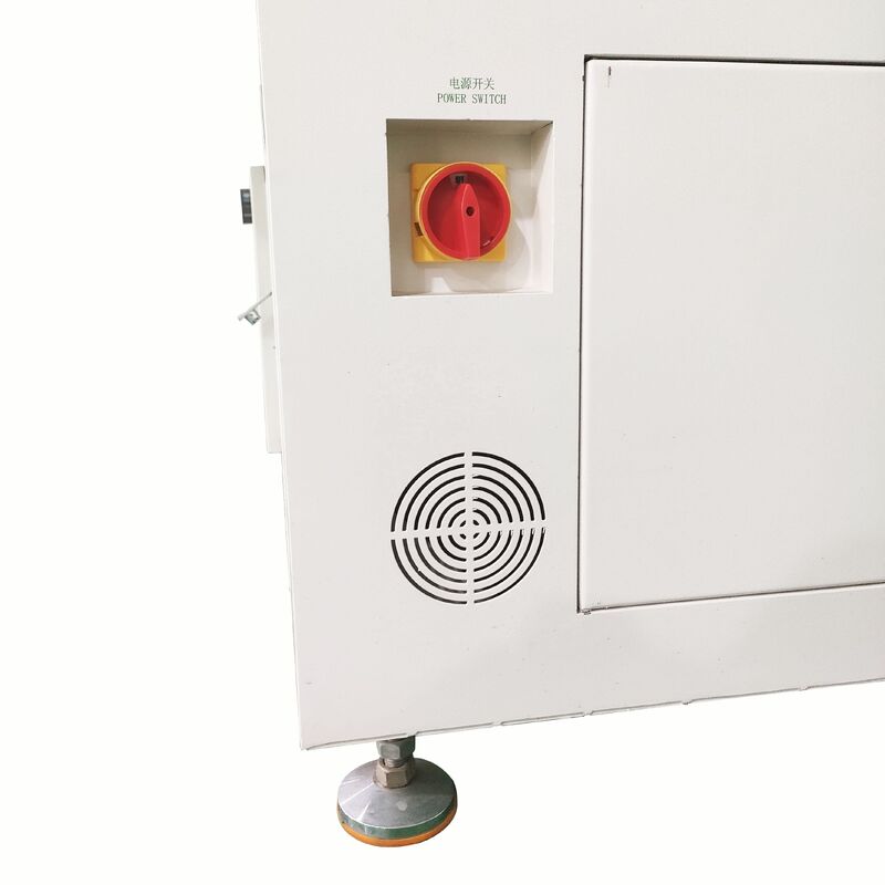 Machine de routage de forage sur PCB avec une distance de déplacement de 350 mm*300 mm, un rapport de résolution de 0,5 μm et une puissance de sortie laser de 15 W