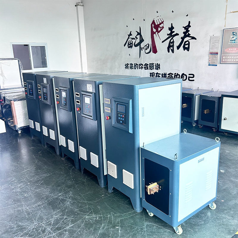 Machine automatique de chauffage par induction pour brasage de tubes de cuivre 220V Facile à utiliser avec des composants de base PLC Boîte de vitesses roulements engrenages