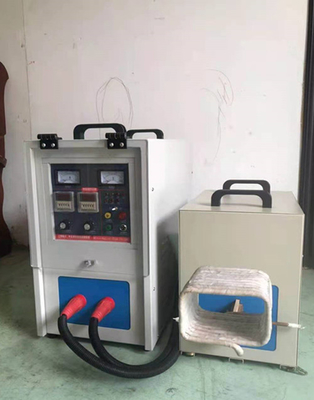 Équipement de chauffage par induction PLC 10-30KHZ pour le chauffage, la trempe, le recuit, la fusion et le soudage